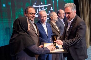 در نشست تخصصی مدیران عامل هلدینگ صباانرژی و بانک توسعه تعاون مطرح شد / استفاده از ظرفیت‌های بانک توسعه تعاون برای تامین مالی پروژه‌های هلدینگ صباانرژی