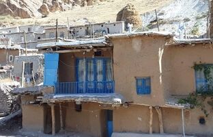 متقاضیان در صف دریافت وام مسکن روستایی می‌مانند؟