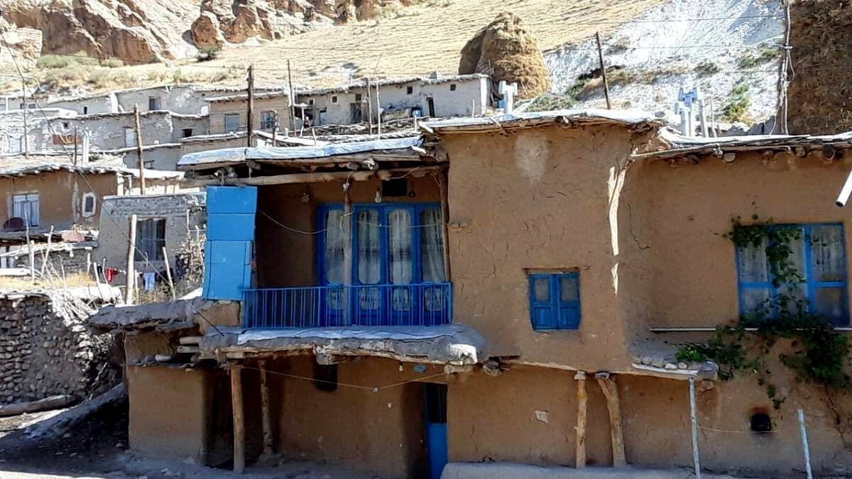 متقاضیان در صف دریافت وام مسکن روستایی می‌مانند؟