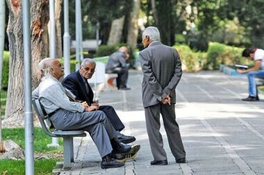  افزایشِ پرداخت از جیب بازنشستگان برای دارو! / اصلاح ساختار هزینه‌ای درمان مطالبه بازنشستگان است