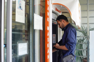 کلید حدود ۲۴۰۰۰ خانه در دست مشتریان بانک مسکن/ رشد ۱۹ درصدی تسهیلات خرید مسکن در سال جاری تا ۲۰ شهریورماه نسبت به مدت مشابه سال قبل