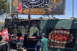 خدمت‌رسانی موکب شرکت فولاد شاهرود به جاماندگان اربعین