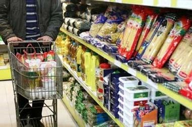 تمرکز اتاق اصناف جلوگیری از احتکار کالا است/قیمت‌های جدید به زودی برچسب گذاری می‌شود