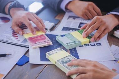 اتخاذ تدابیر ویژه برای حمایت از تولید و تسهیل گری در تامین مواد اولیه و ماشین آلات صنعتی