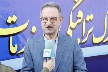 پلیس با امدادخودروهای غیرمجاز برخورد می کند