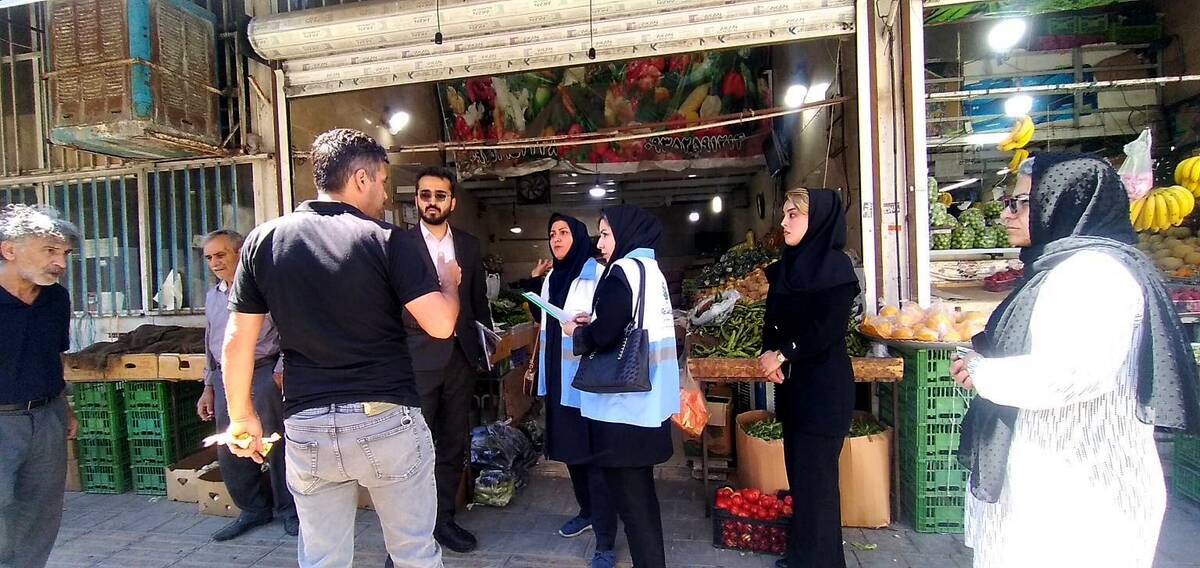 جمع‌آوری موانع و رفع سد معبر واحدهای پروتئینی آلاینده در نواحی یک و دو منطقه ۱۹