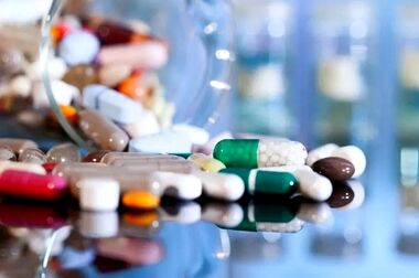فروش اینترنتی دارو غیرقانونی است / با متخلفان برخورد قاطع می‌شود