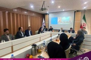 معارفه معاونین جدید و تقدیر از معاونین پیشین در شرکت بیمه آرمان