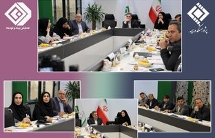 سومین جلسه شورای سیاست‌گذاری همایش بیمه و توسعه با حضور رئیس کل بیمه مرکزی و مسئولان پژوهشکده بیمه برگزار شد