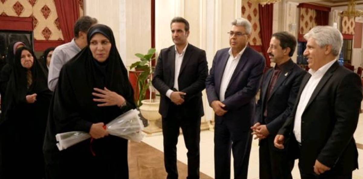 تجلیل از خانواده‌های معظم شهدای شرکت پتروشیمی شیراز