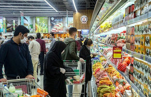 خیال مردم تخت باشد فروشگاه‌ها پر از کالا است/ محتکران و گرانفروشان منتظر برخورد باشند