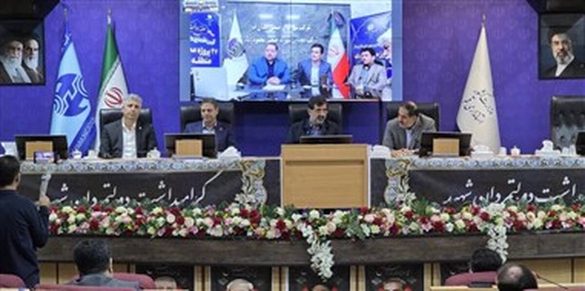 قنوات؛ نخستین شهر تمام‌فیبر نوری ایران؛ رونمایی از ۴۷ پروژه میلیاردی مخابرات در استان قم