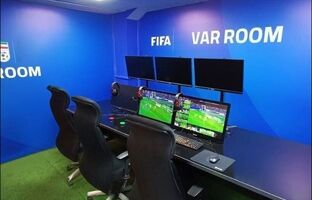 دوربین های VAR ورزشگاههای سراسر کشور تحت پوشش بیمه رازی قرار گرفت