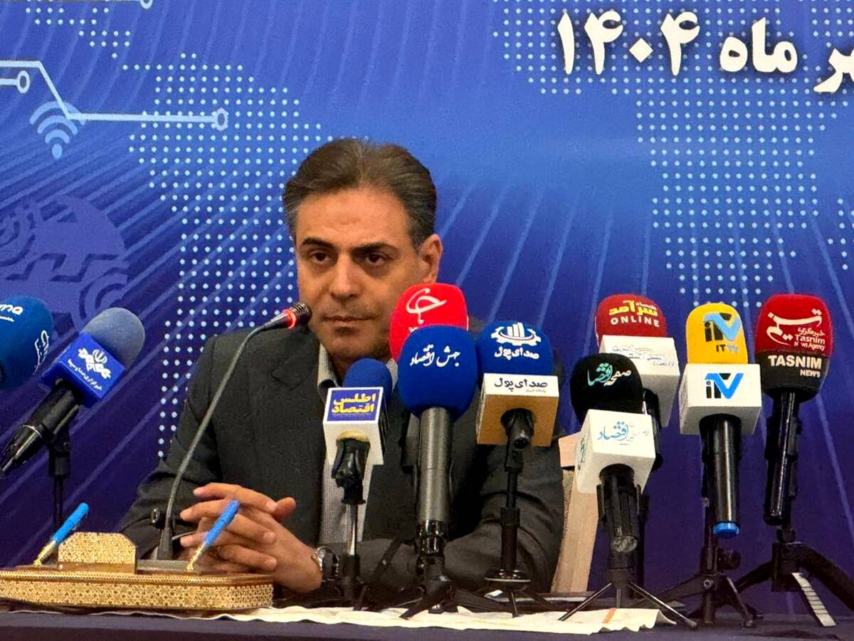 اجرای پروژه ۵ میلیارد دلاری فیبر نوری در کشور کلید خورد/ اتصال فیبر نوری برای مشترکان به‌طور رایگان انجام می‌شود