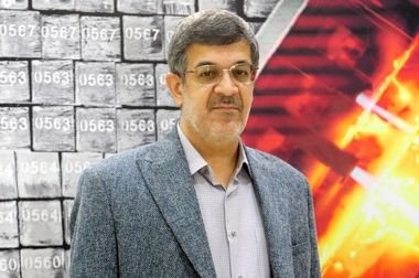 موفقیت شرکت چادرملو مدیون زحمات کارگران شریف است