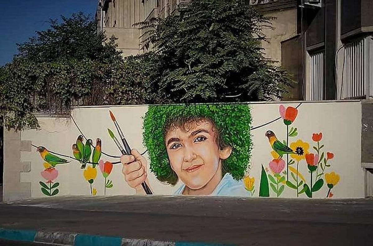 بلوار پاکنژاد نقش و رنگ به خود گرفت/ نقش هنر بر بلوار شهید پاکنژاد
