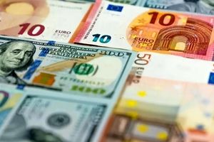 معاملات ۶۳۸ میلیون دلاری در بازار ارز تجاری در هفته سوم بهمن/ مجموع خرید سالانه واردکنندگان به ۲۵ میلیارد دلار رسید