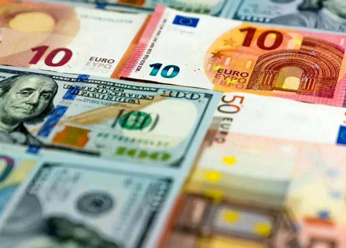 معاملات ۶۳۸ میلیون دلاری در بازار ارز تجاری در هفته سوم بهمن/ مجموع خرید سالانه واردکنندگان به ۲۵ میلیارد دلار رسید