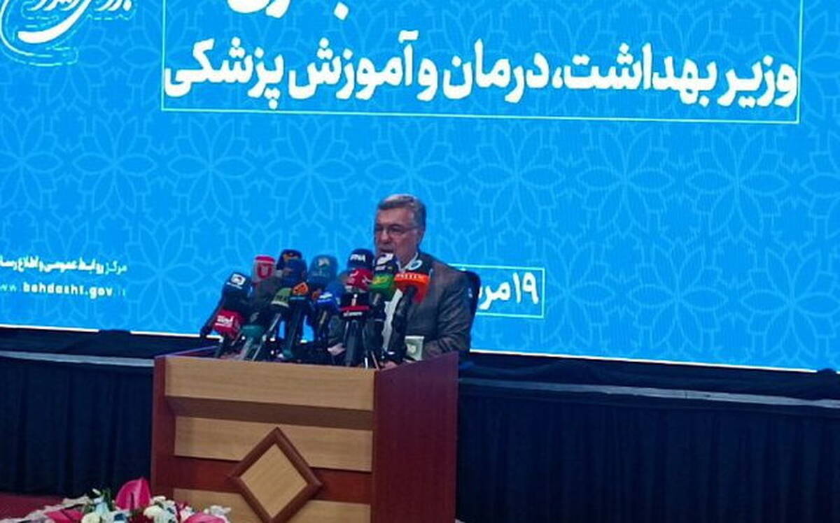 ۳ اقدام وزارت بهداشت برای جبران کمبود نقدینگی حوزه دارو/جذب ۲۷۰۰۰ نیروی جدید در شهریورماه
