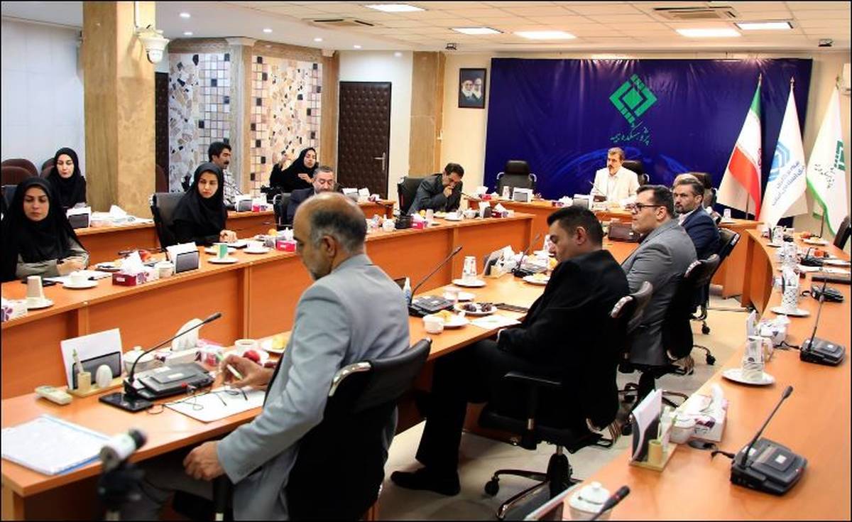 بررسی طرح پژوهشی با عنوان «بررسی برابری حقوق راننده مسبب حادثه در برخورداری از مزایای بیمه همچون شخص ثالث» در شورای پژوهشی پژوهشکده بیمه