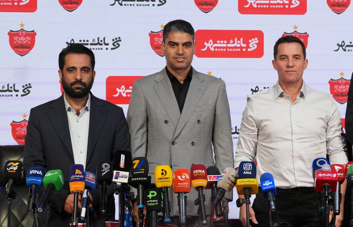  اوسمار ویرا: بانک شهر مقدمات حضور من را فراهم کرد/ حدادی: مدیریت بانک شهر همیشه یار و یاور تیم پرسپولیس بود