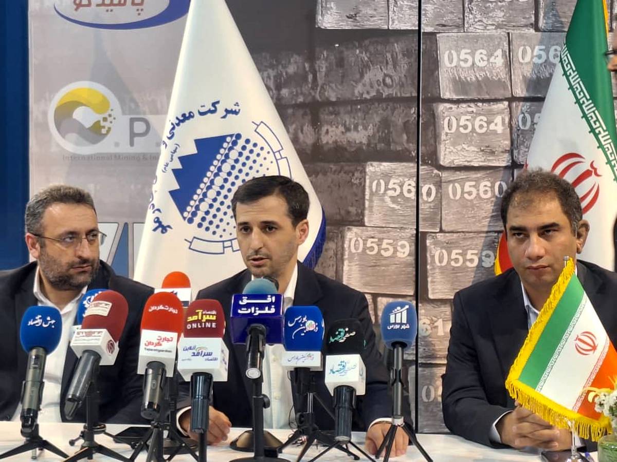 رشد ۶۱ درصدی درآمد و توسعه گسترده انرژی‌های تجدیدپذیر در چادرملو