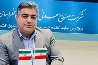 بازدید شبانه مدیرعامل فولاد سنگان از خطوط تولید