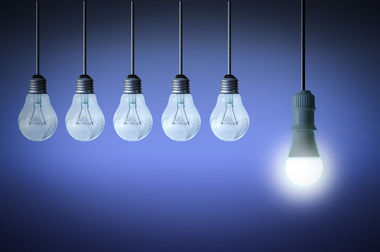 سه برابر سرانه مردم دنیا برق مصرف می‌کنیم