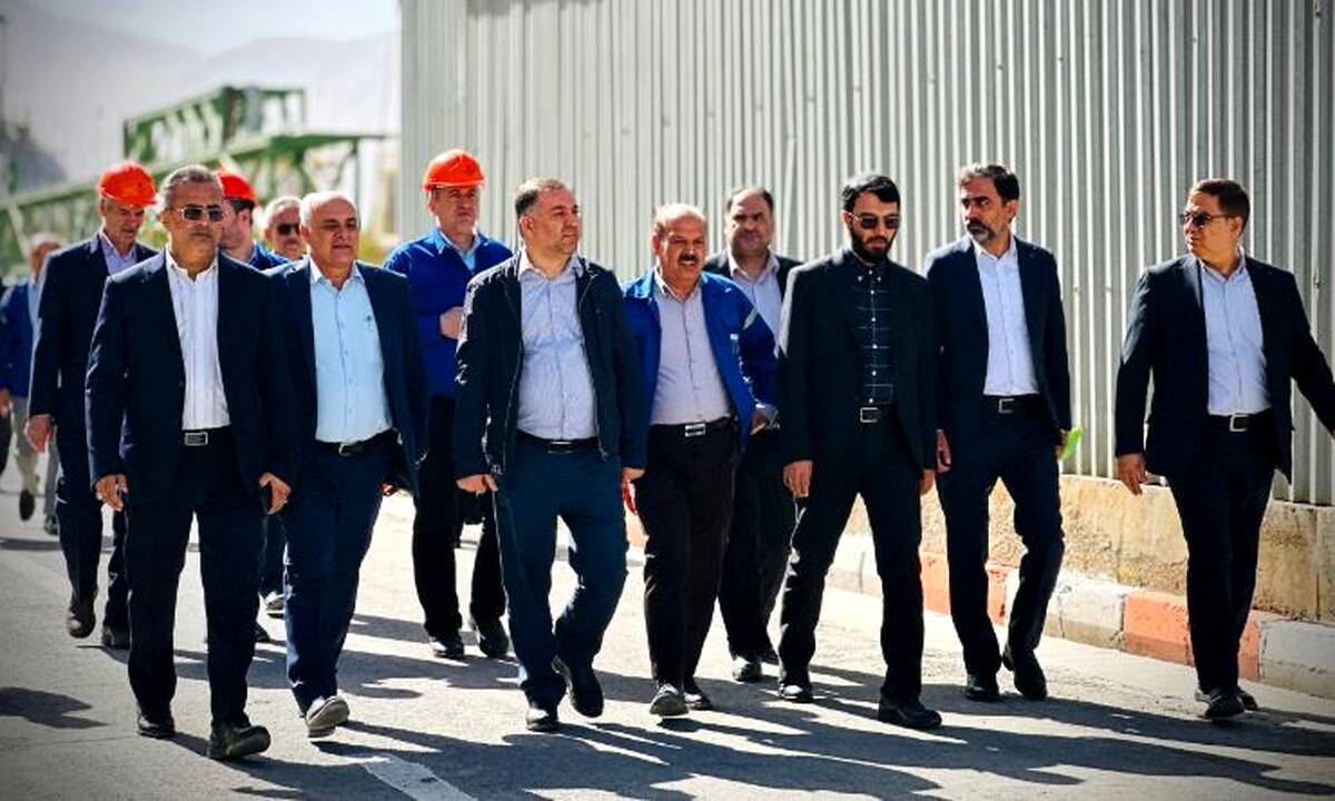 بازدید مشاور وزیر تعاون، کار و رفاه اجتماعی از پتروشیمی شازند