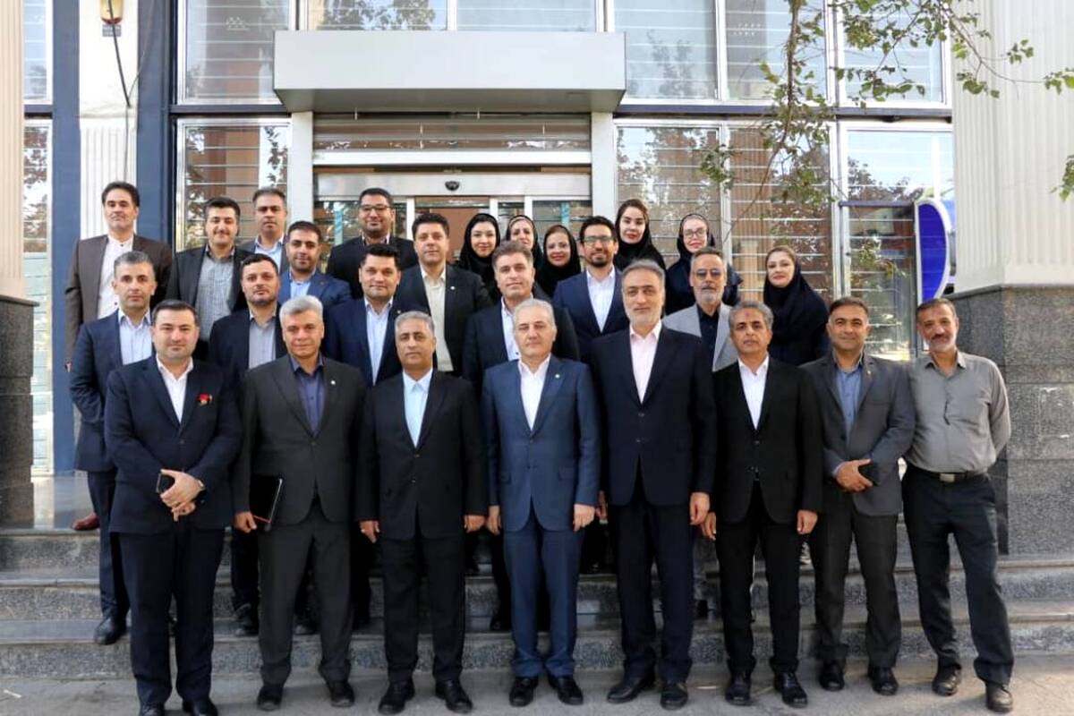 مدیرعامل بانک صنعت و معدن در سفر به استان فارس و پایتخت فرهنگی ایران: بهره برداری از 8 طرح ایجادی توسط این بانک و ایجاد 1000 فرصت شغلی در این استان