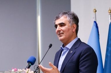 پیش‌بینی نرخ دلار در روزهای آینده/ بازار ارز قابل کنترل است