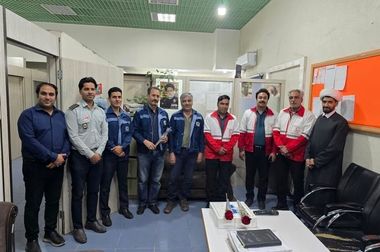 بازدید سرزده مدیرعامل از کارخانه گندله سه چاهون و بررسی مشکلات و گفتگو با کارگران این مجموعه