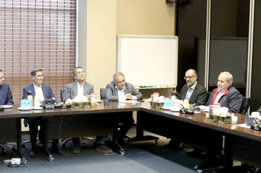  حمایت راهبردی از آموزش عالی و پیوند دانشگاه، صنعت و اقتصاد در دوران پساجنگ/ تأکید قربان اسکندری بر توسعه آموزش عالی در دوران پساجنگ با رویکرد حمایت بانکی از اقتصاد دانش‌بنیان و فناوری