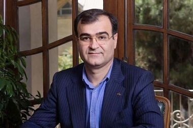 بازدید سرزده مدیرعامل بیمه آسیا از واحدهای مدیریت درمان و تقدیر از تلاش کارکنان در روز تعطیل