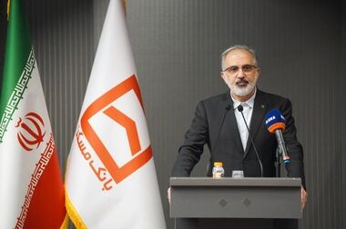 عطر افشانی وگلباران مزار مطهر شهدا در هفته دولت