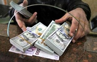 احتمال کاهشی بودن قیمت دلار در روزهای آینده/ بازار ارز نسبت به التهابات مقاوم شده است