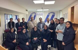 تقدیر مدیر امور روابط عمومی بانک ایران زمین از کارشناسان مرکز ارتباط با مشتریان