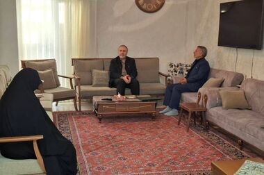 «کارگران» سپر محافظ جامعه در برابر آسیب‌های ناشی از معضل اعتیاد هستند
