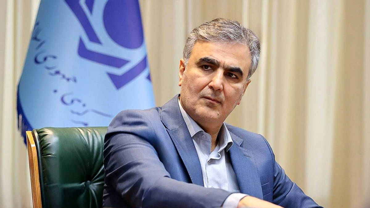 بازار ارز اشخاص و فروش امتیاز صادراتی در دستور کار مرکز مبادله ارز و طلا/ عرضه اوراق مرابحه ارزی ایران در بورس مسکو