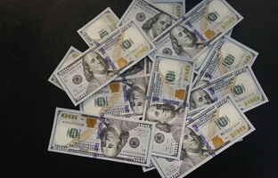 تلاطم در بازار ارز با غول تورم؛ راهکار: کنترل حجم نقدینگی