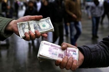 تاثیر حذف ارز نیمایی بر قیمت خودرو/ خودرو دیگر گزینه جذابی برای سرمایه‌گذاری نیست