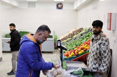 خرید بدون دغدغه تهرانی‌ها از میادین و بازارهای میوه و تره‌بار/اضافه شدن میوه و تره‌بار به خرید کالابرگی تهرانی‌ها از ۱۵ اسفند