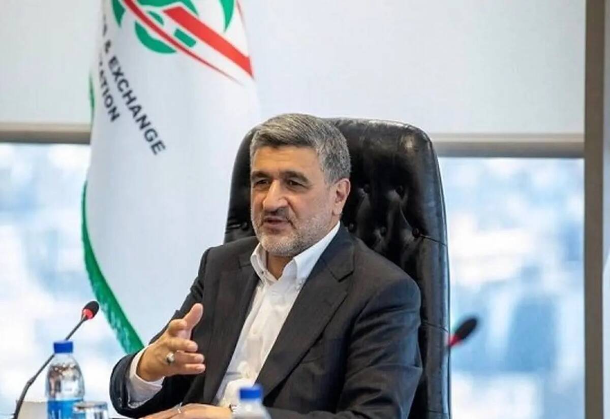 آماده عرضه خودرو در بورس هستیم/ محدودیت قانونی نداریم