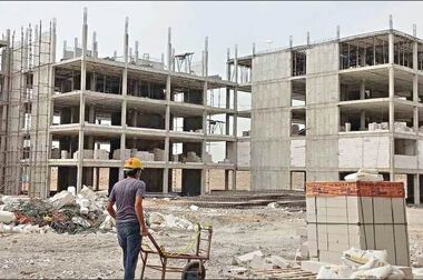 خارجی‌ها قیمت ملک ایران را بالا بردند/ عراقی‌ها اراضی خوزستان را خریداری کردند/ مهاجرت خوزستانی‌ها به ملایر