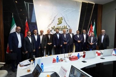  اوسمار ویرا: بانک شهر مقدمات حضور من را فراهم کرد/ حدادی: مدیریت بانک شهر همیشه یار و یاور تیم پرسپولیس بود