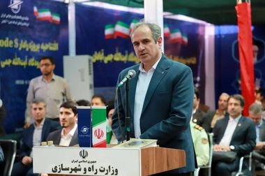 دستور وزیر راه برای بازسازی خانه‌های تخریب شده در تجاوز رژیم صهیونیستی