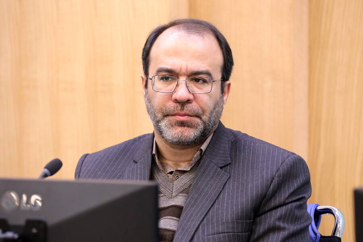 موافق عرضه خودرو در بورس بوده و هستیم/ بورس کالا به دلیل ویژگی خاص خود می‌توانند به شفاف‌تر شدن فضای بازار خودرو کمک کند