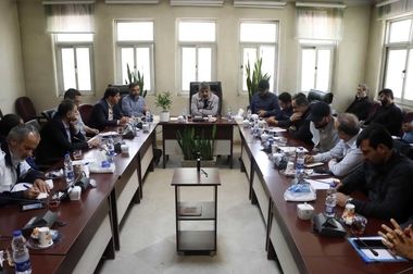 نصب ۱۲ پایه برج نوری ورودی شهرک شهید دقایقی