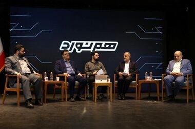 بنیاد برکت نشان «حامی مدرسه‌سازی سال ۱۴۰۴» را دریافت کرد
