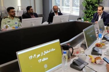 اجرای 800 متر نورپردازی شهری در پل خاقانی 